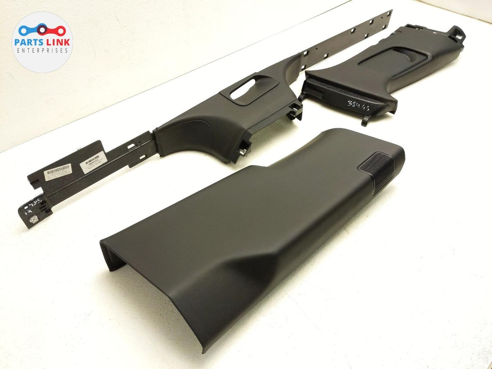 Bentley Bentayga 2016-2020 RIGHT Pillar trim