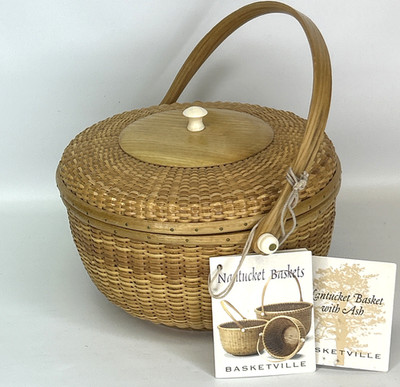 Basketville Nantucket Lightship Basket Swing Handle Round LARGE 8'' Dia w Lid
