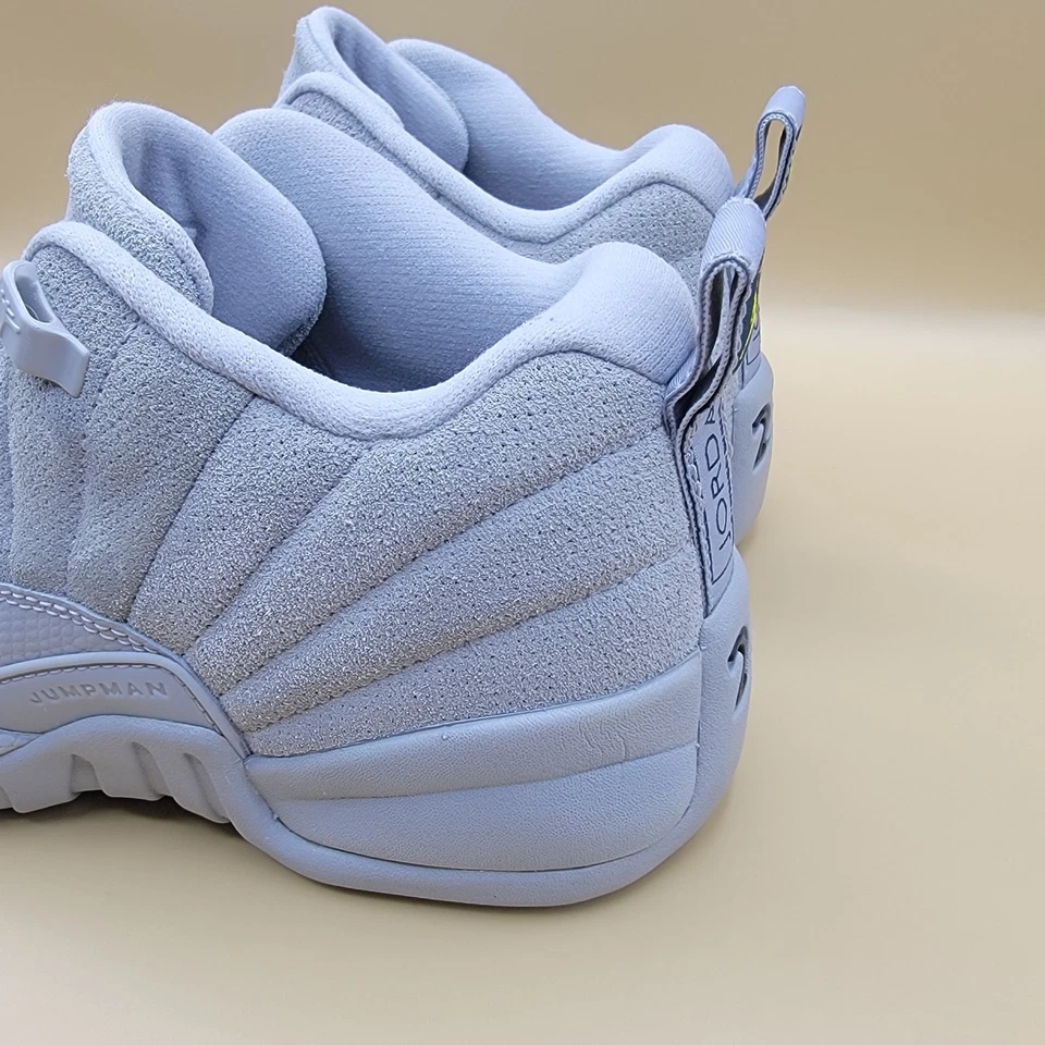 2017 Nike Air Jordan 12 Retro Low GS Wolf Grey Big Kids Shoes Size 6.5Y Youth  - Image 2 of 4