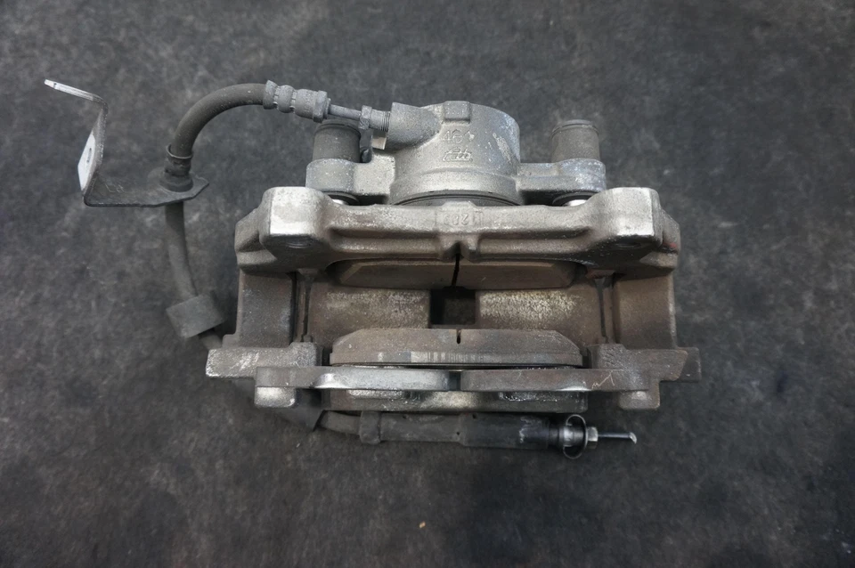 Juego 2 Pinzas Freno Delanteras Izquierdas y Derechas 36003279 Volvo XC90 B5 2020-25 XC60 20-25 Foto 4 de 4