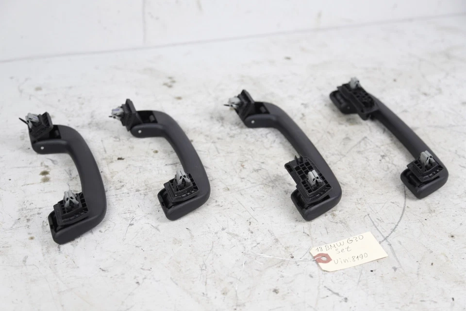 Manijas de agarre de techo BMW G30 4 piezas OEM negras 2017-2022 530i/540i delanteras traseras Foto 2 de 4