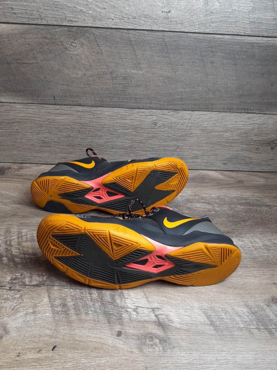 NIKE - NIKE ナイキ　コービー　ヴェノメノン4 XDR Nike Kobe Venomen'som 4 Sneakers | Flight Club