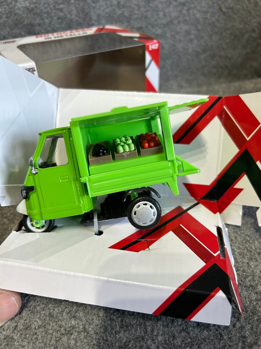PIAGGIO APE FRUTTIVENDOLO modellino METALLO MOTOCARRO a
