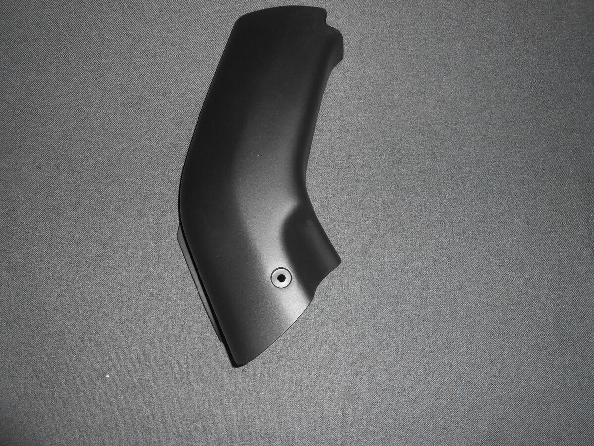 NEW GENUINE KAWASAKI ZX600 NINJA L/H INNER FRONT FAIRING NEW GENUINE KAWASAKI ZX600 NINJA L/H INNER FRONT FAIRING