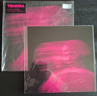 AURORA TOMORA COME CLOSER PINK NEBULA LP W BOOKLET AND LARGE 11