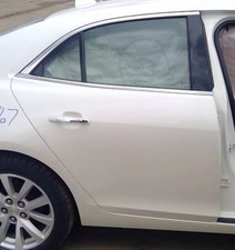 2013-2015 Chevy Malibu Vin 1 Passenger Rear Rh Door Assembly Gbn White Oe2453722 2013-2015 Chevy Malibu Vin 1 Passenger Rear Rh Door Assembly Gbn White Oe2453722