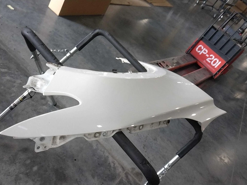 Guardabarros delantero derecho usado se adapta a: Mazda CX-9 2016 delantero derecho grado A Foto 2 de 4