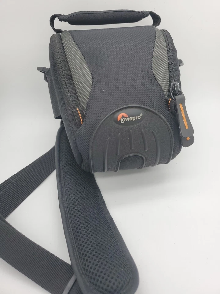 Lowepro apex 100AW camera bag lightweight rugged - Image 2 of 4