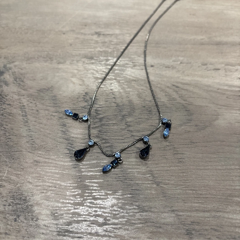 Collar Givenchy negro con pedrería azul #134 Foto 4 de 4