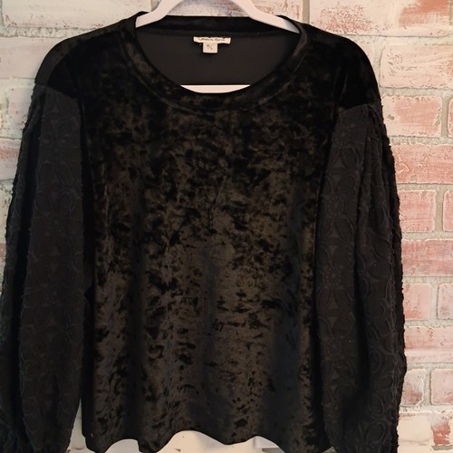 Cousin Earl Black Long Sleeve Blouse