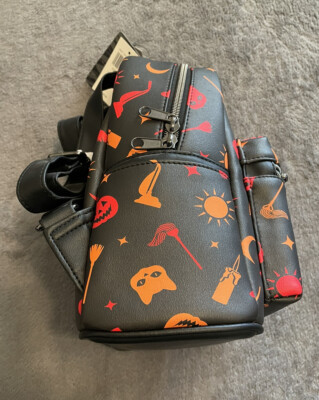 Disney Hocus‎ Pocus Mini Backpack Hot Topic Exclusive Halloween Witchy Amuck Hot Topic Disney Hocus Pocus Mini Backpack Purple Witch  main image 3