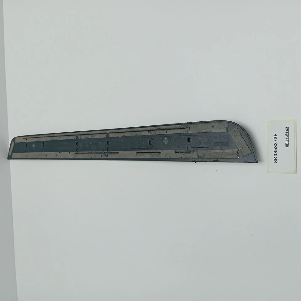 2014 Audi RS4 вход полоска с надписью 8K0853373F - Изображение 2 из 4