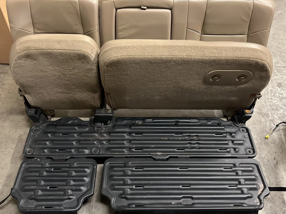 Asiento trasero camioneta Ford F-250 1999-2007 Foto 3 de 4