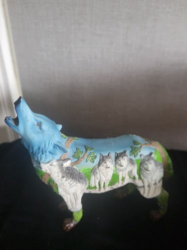 Westland Giftware "Call of the Wolf" Resin Figurine 