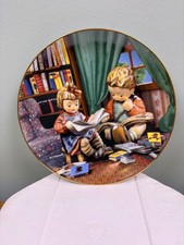 MJ Hummel Little Companions Budding Scholars Plate M7394 1990 Danbury Mint