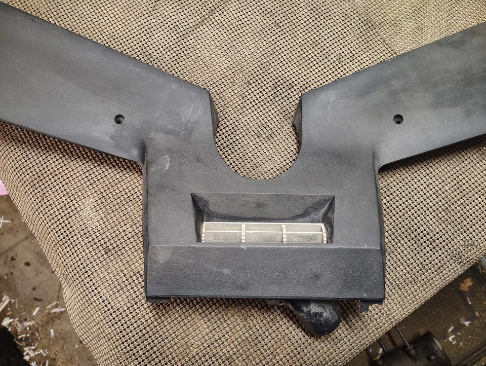 Buick Riviera & Riviera GS 1971 1972 negro bajo columna panel de ajuste 1235282 Foto 3 de 4