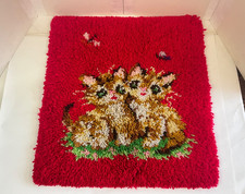 Complete Kitty Cat Red Hook  Latch Rug Calico Kitten Garden Bee Fly 22" 20" In