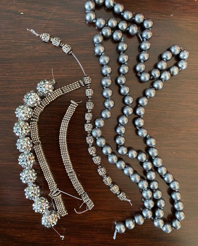 Lot Of Silver Metal Strands Jewelry Beads