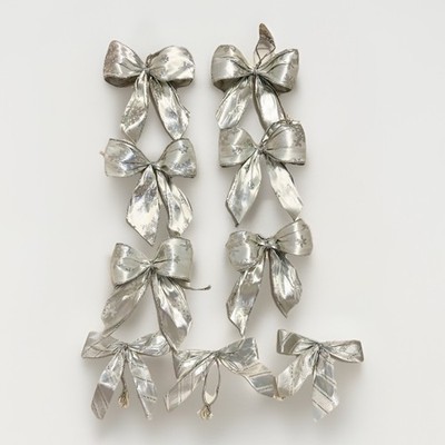 Silver Christmas Bows Lot Of 9  Bows All 4x4 6-2 In. & 3-1 In. Tree Or Gifts.