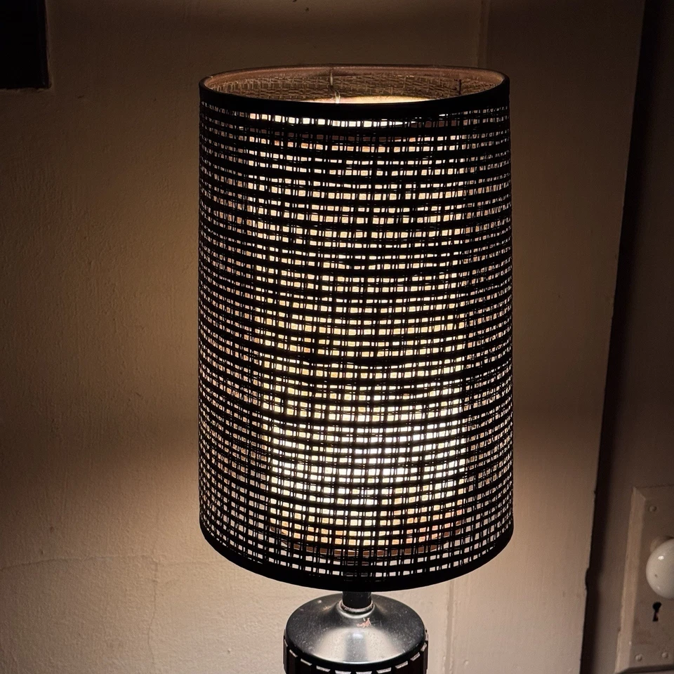 Lámpara de mesa moderna danesa de mediados de siglo Hans Wegner Gruvwood de colección 24" de alto como está Foto 2 de 4