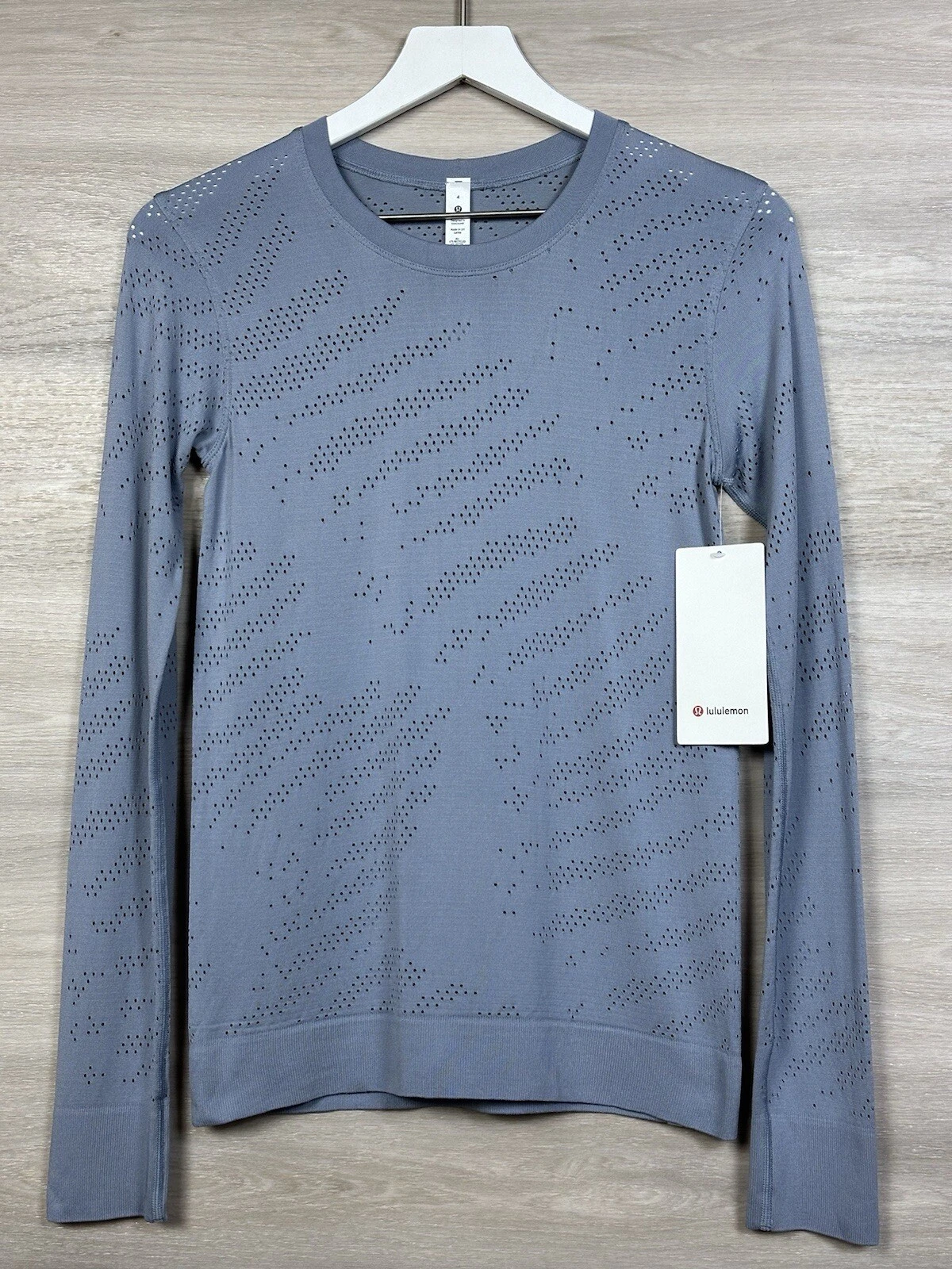 Lululemon Swiftly Relaxed Long Sleeve Silverescent Size 4 WVCY/CHBY 76144
