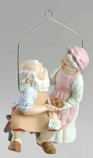 Hallmark Keepsake Ornament  Mr. and Mrs. Santa Claus Home Cooking 1987