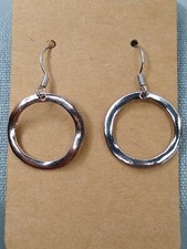 1-Pair Vintage Hammered Metal Hoop Earrings - Silver Tone