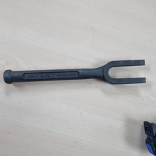 Image of Draper 14159 Fork Type Ball Joint Separator, 24mm slightly rusted as per photos