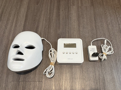 Deesse PRO LED Light Therapy Mask - SBT-MLLT13 - TESTED WORKING