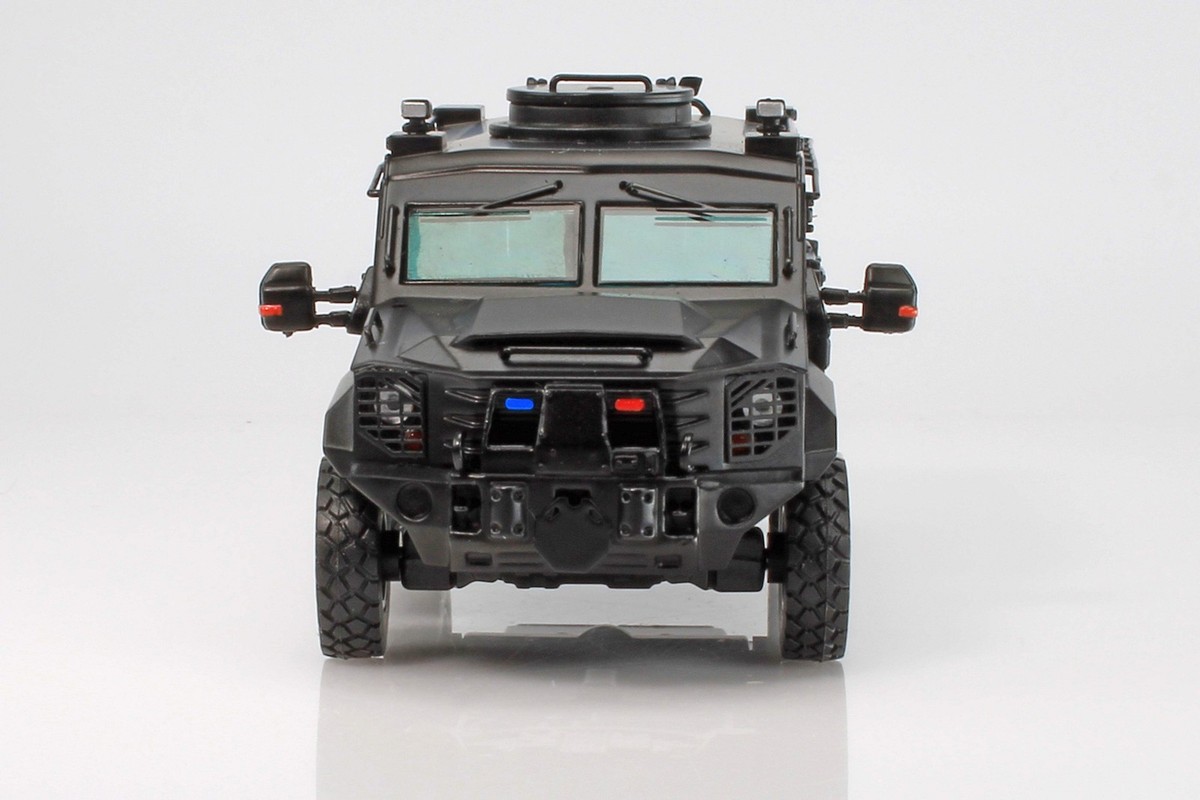 Lenco BearCat G3 Armored Vehicle 1:64 Mini Visual Art MVA01B | eBay
