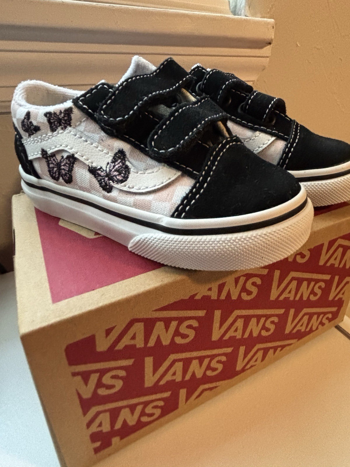Black White Hook & Loop Casual Shoes
