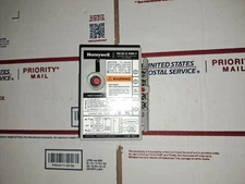 Honeywell R8184G 4009 Oil Burner Primary Control - Boiler Furnace Beckett 4074