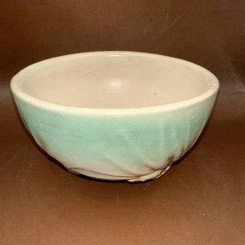 VINTAGE MCM MCCOY PINECONE THREE FOOTED 6.5"W BOWL OR PLANTER