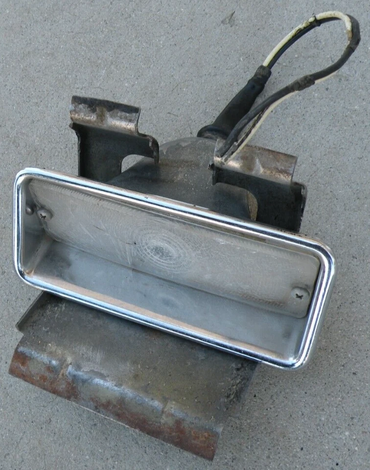 MERCURY MONTCLAIR FRONT BUMPER RIGHT LIGHT PARKING LAMP TURN SIGNAL 1960 60 OEM Foto 4 de 4