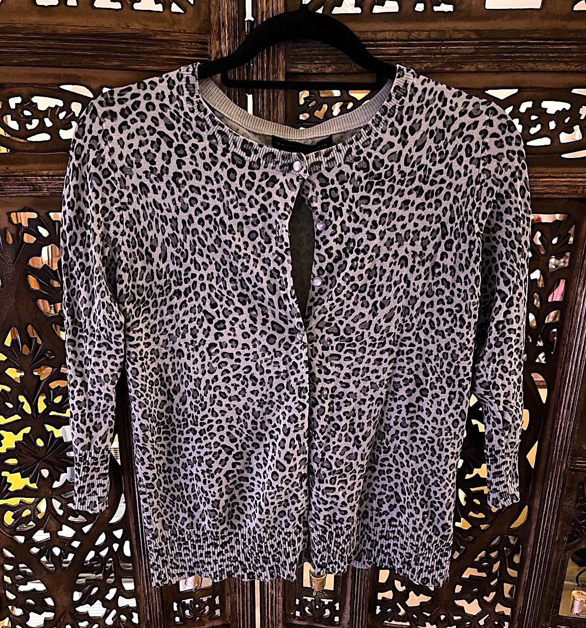 GRACE ELEMENTS GRAY AND BLACK LEOPARD ANIMAL PRIN… - image 1