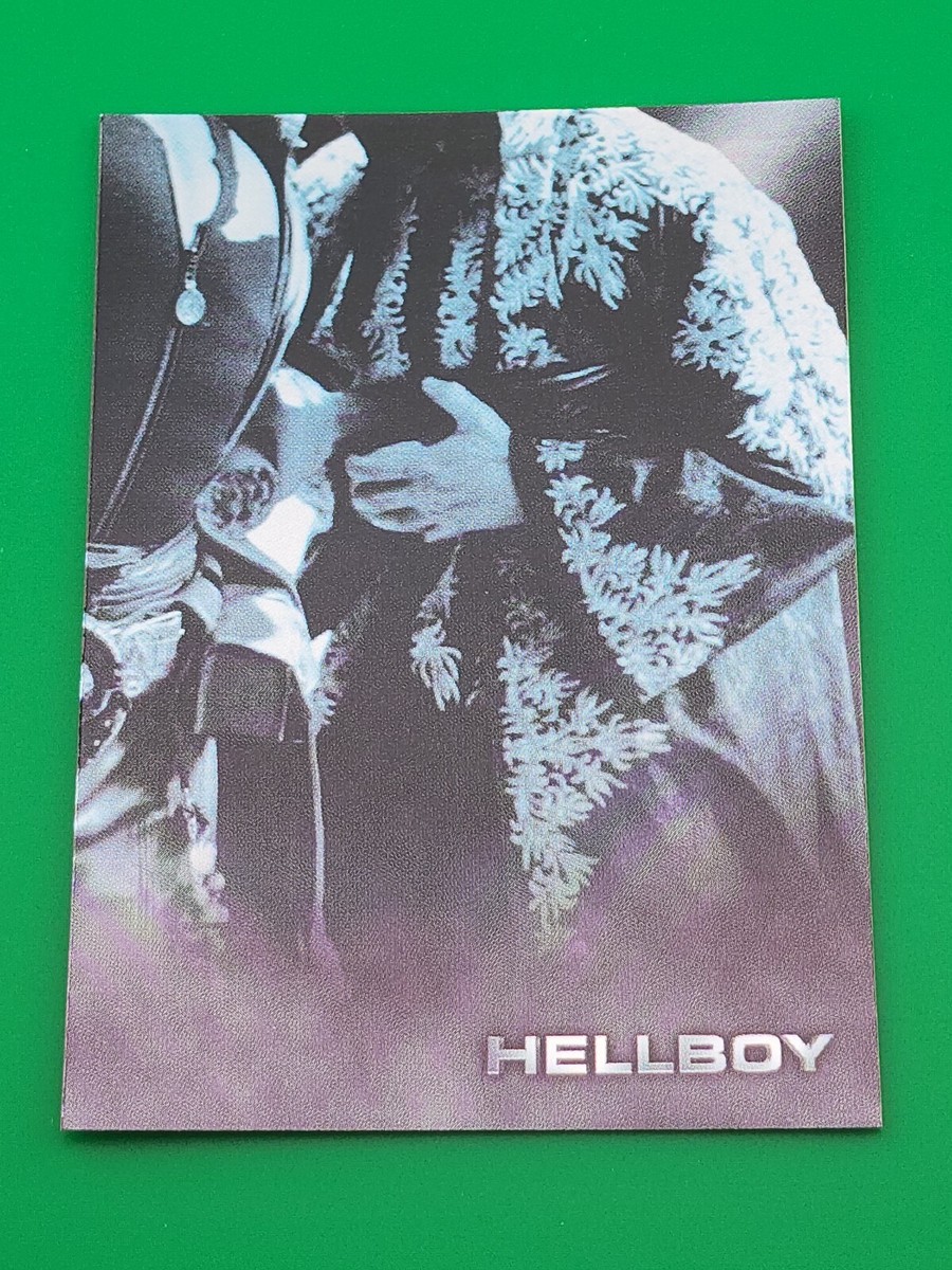 Hellboy Promo Card P9 Love's Eternal Embrace 2004 Inkworks Hellboy Promo Card P9 Love's Eternal Embrace 2004 Inkworks