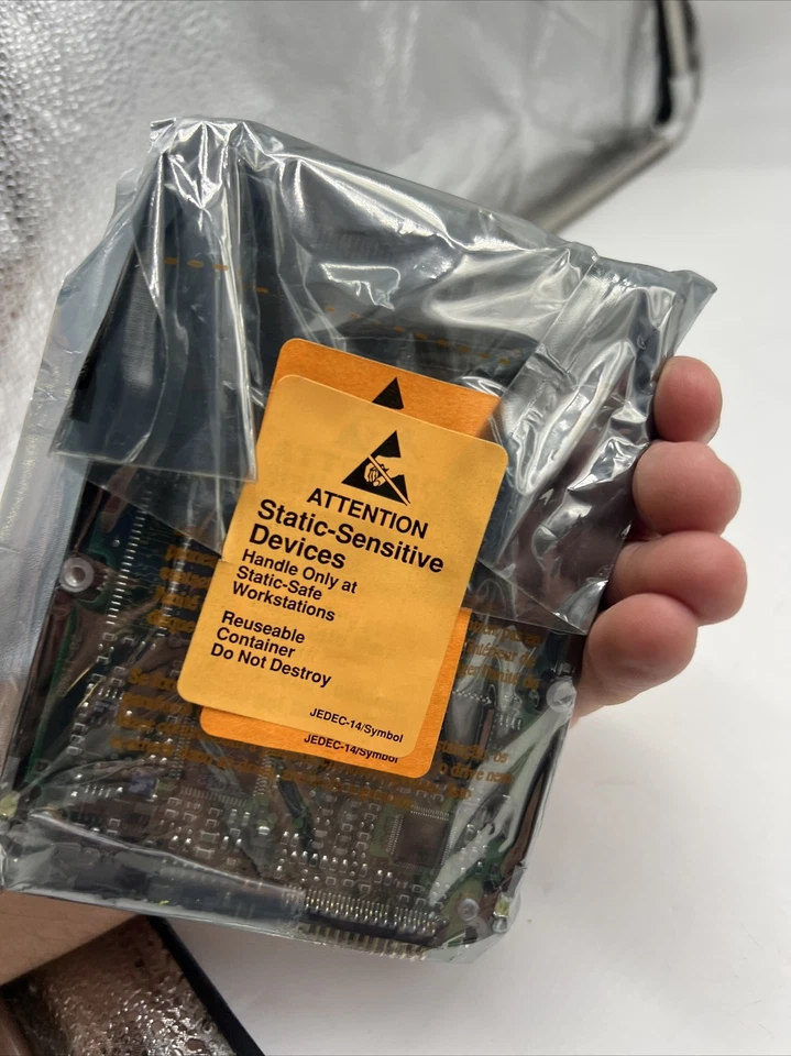 QUANTUM Harpoon 3.5 Series 2.25GB.  J - Image 4 of 4