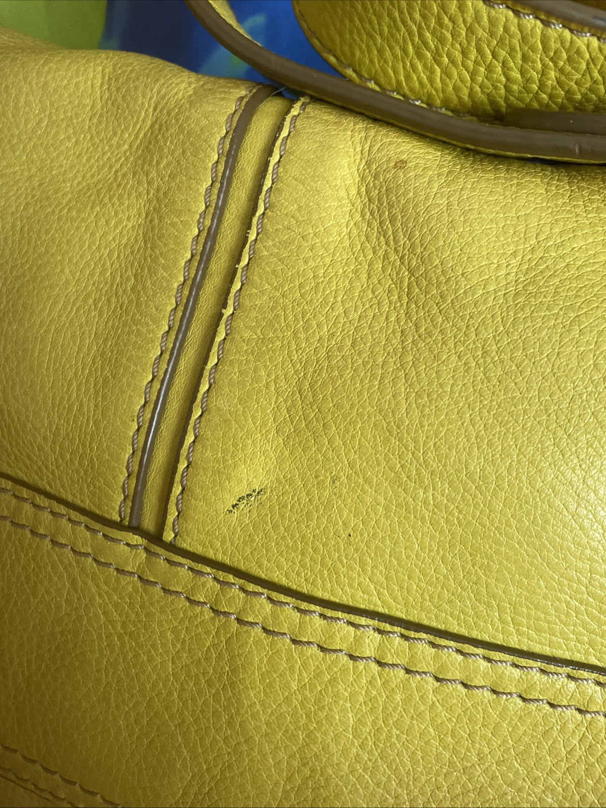 Fossil Maddox Leather Flap Crossbody Bag Yellow Organizer Fob Rare Color image 2