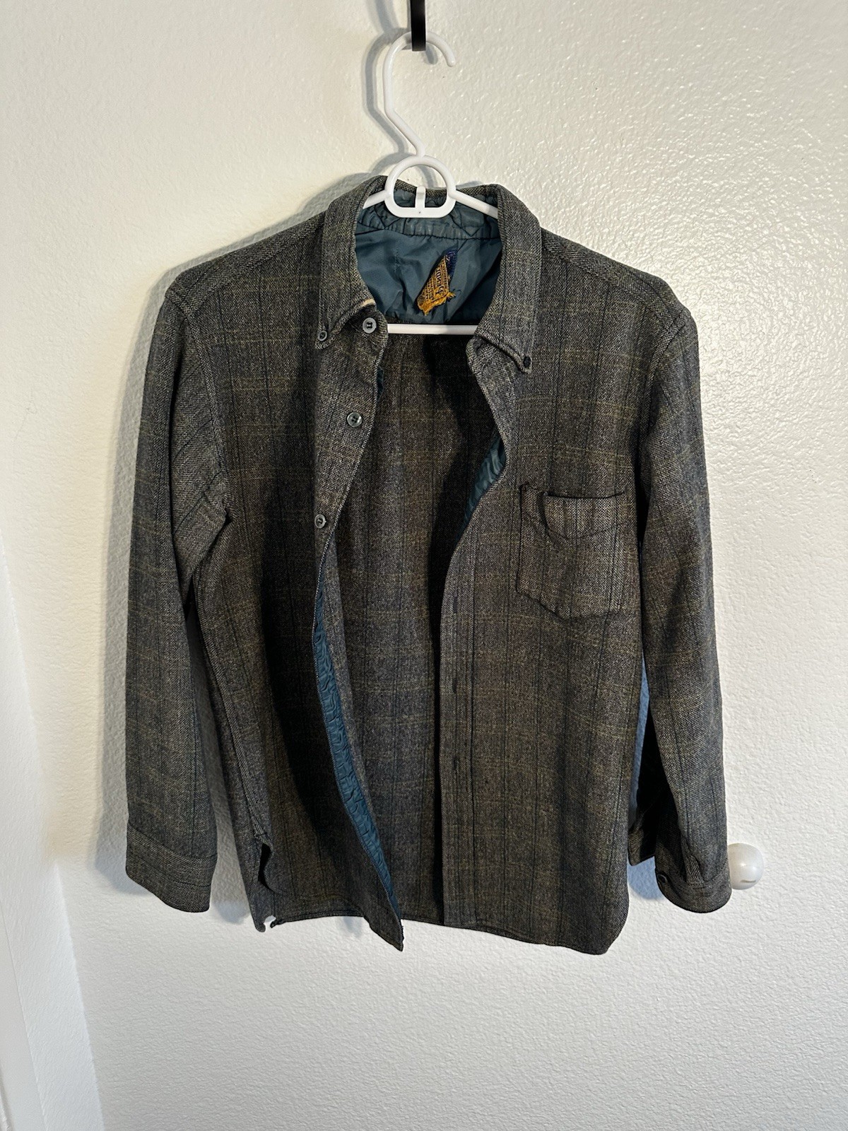 Pendleton Virgin Wool Gray Green Plaid Lined Butt… - image 1
