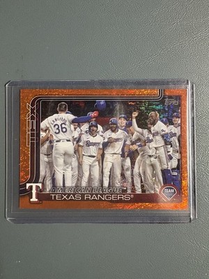 Texas Rangers 2025 Topps Series 1 Rangers Team Orange Sandglitter /25