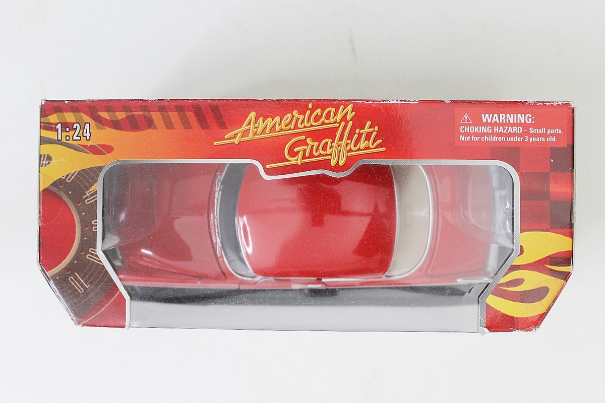 MotorMax American Graffiti 1955 Chrysler C300 1:24 Diecast Model