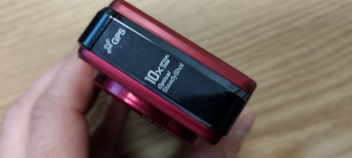 RED Sony Cyber-shot DSC-HX7V 16.2 MP 10X Zoom Digital Camera