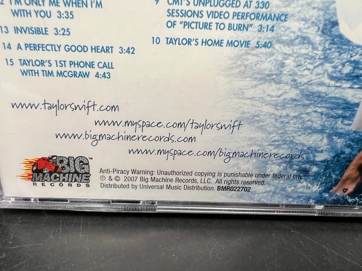 Taylor Swift 1st Debut Deluxe CD DVD Limited Edition Lenticular