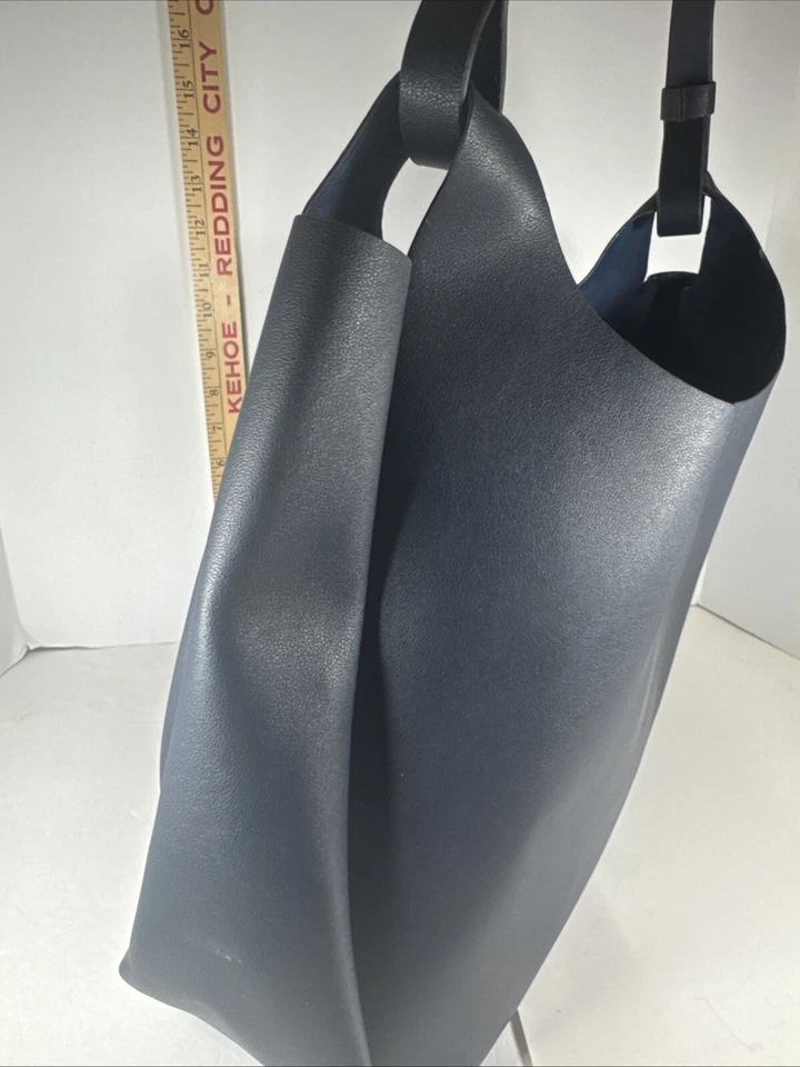 NUEVO Neiman Marcus Bolso de Hombro Hobo Cartera Bolso Azul Marino Grande Foto 2 de 4