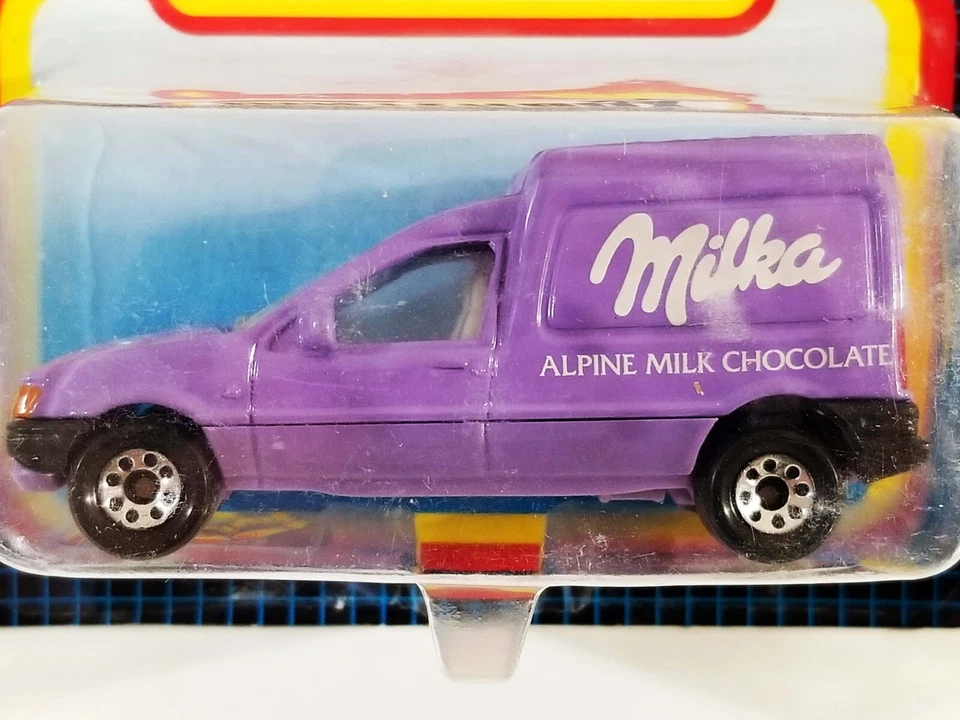 Matchbox Ford Courier Milka Chocolate / 1992 / MB 38 / Cartão curto raro grade azul - Imagem 2 de 4