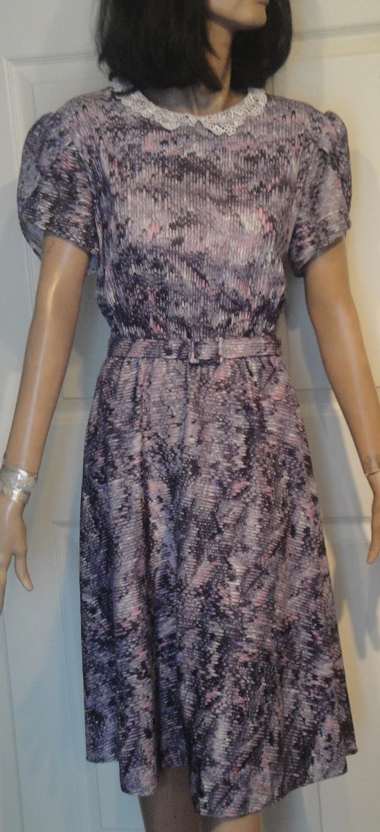 Vintage Swirled Paint Design Purple Polyester Dress Lace Collar 14 B42