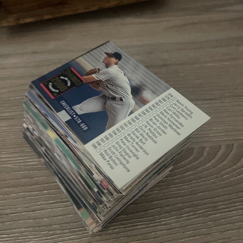 1994 Donruss Baseball card lot Approximately (100), Sandberg, Minor Stars, Com’s