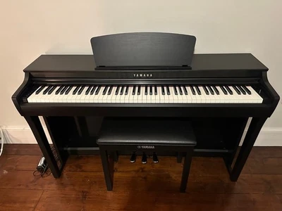 Yamaha clavinova CLP-725 digital piano and stool in satin black stock #26382