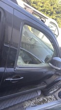 Porte avant et accessoires Nissan PATHFINDER
