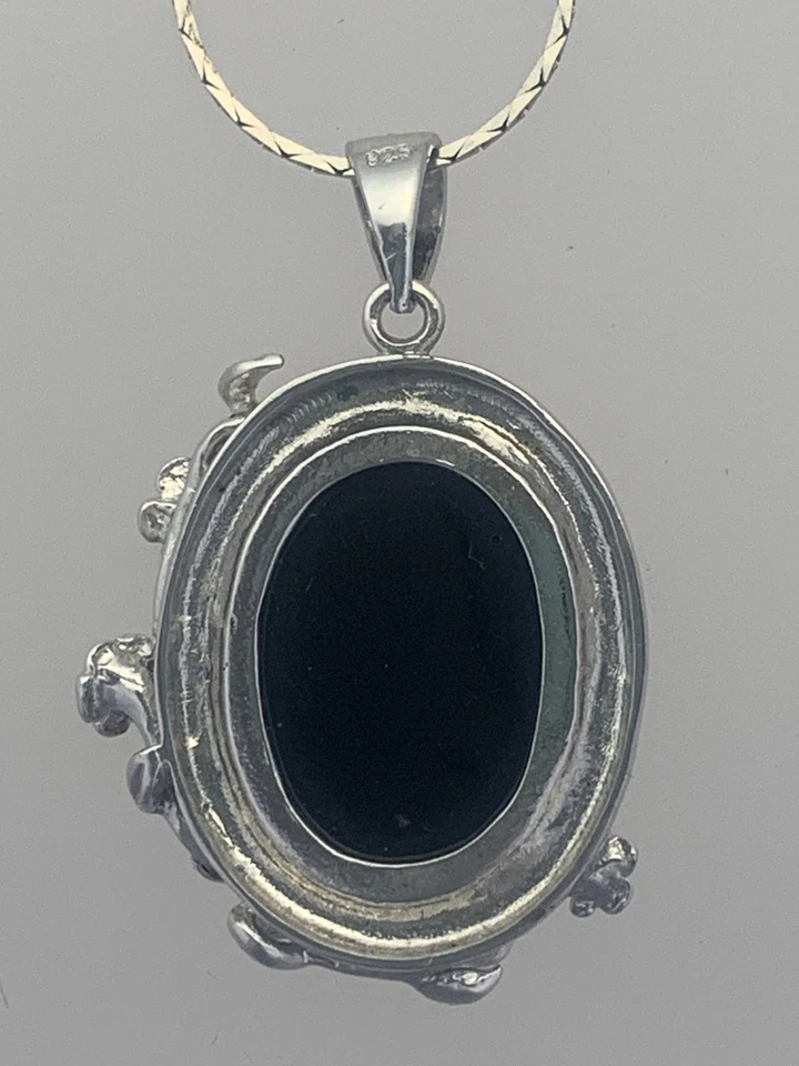 Vintage Silver Tone Floral & Black Faux Onyx Oval Pendant Necklace - Image 4 of 4